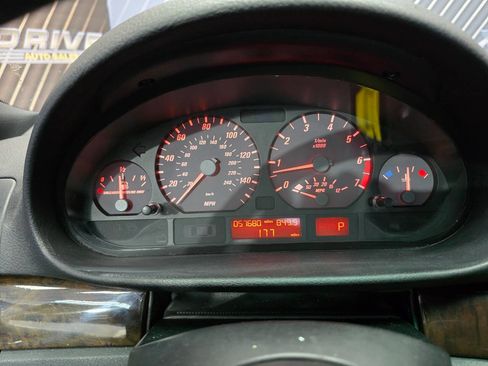 Used 2002 BMW 325Ci Convertible image 23