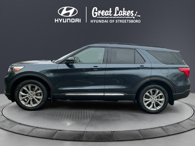 Used 2024 Ford Explorer XLT w/ Equipment Group 202A AWD/4WD image 3