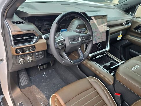 New 2026 GMC Yukon XL Denali Ultimate AWD/4WD image 12