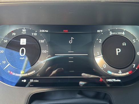 Used 2023 Land Rover Range Rover SE AWD/4WD image 19