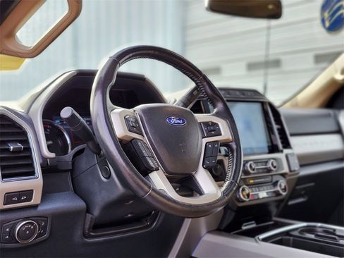 Used 2022 Ford F250 Lariat w/ Tremor Off-Road Package image 17