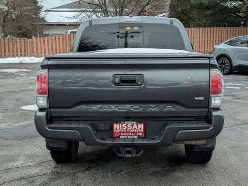 Used 2021 Toyota Tacoma TRD Sport image 6