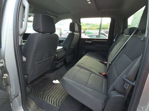 Used 2025 Chevrolet Silverado 3500 LT AWD/4WD image 14