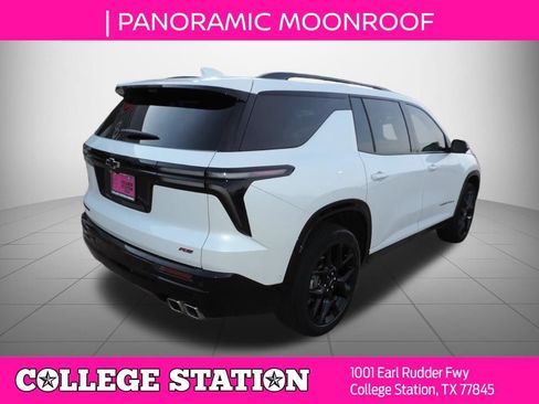 Used 2024 Chevrolet Traverse RS w/ LPO, Floor Liner Package FWD image 4
