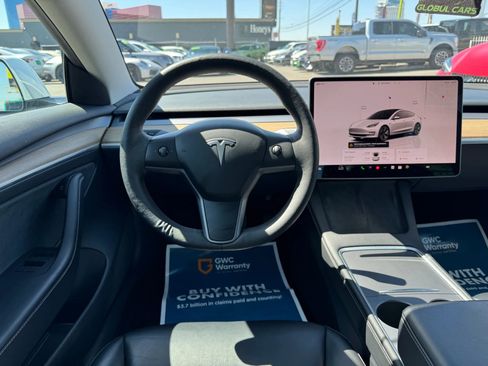 Used 2023 Tesla Model 3 Standard Range RWD image 17