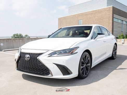 Used 2019 Lexus ES 350 F Sport w/ Accessory Package 2 FWD image 3