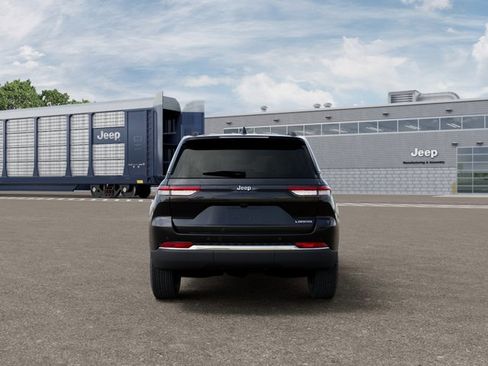 New 2026 Jeep Grand Cherokee Laredo X RWD image 7