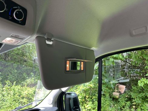 Used 2025 Ford Transit 350 XLT RWD image 18
