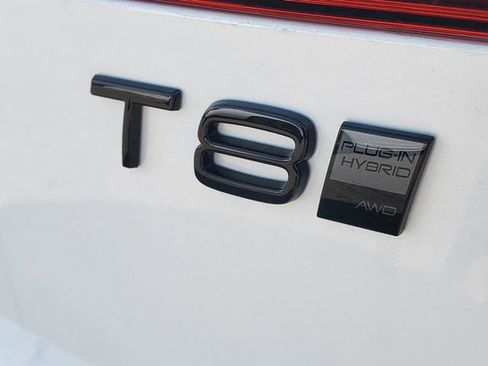 New 2026 Volvo XC60 T8 Ultra w/ Protection Package Premier AWD/4WD image 8