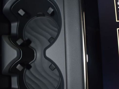 New 2026 INFINITI QX80 Autograph w/ Premium Cargo Package image 17