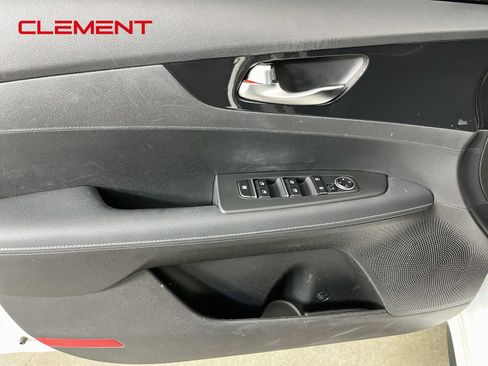 Used 2023 Kia Forte GT-Line w/ GT-Line Technology Package FWD image 25