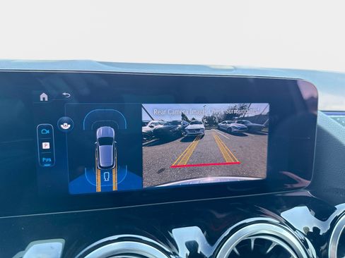 Certified 2025 Mercedes-Benz GLA 250 image 27