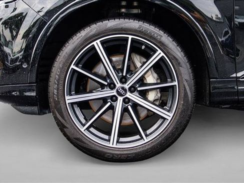 Used 2025 Audi Q7 2.0T Premium Plus w/ Premium Plus Package AWD/4WD image 9
