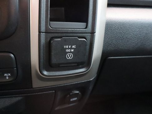 Used 2015 RAM 2500 SLT image 16