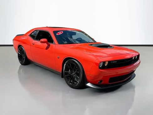 Used 2021 Dodge Challenger R/T Scat Pack RWD image 3