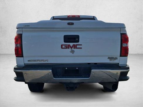 Used 2016 GMC Sierra 2500 SLT w/ Duramax Plus Package AWD/4WD image 6
