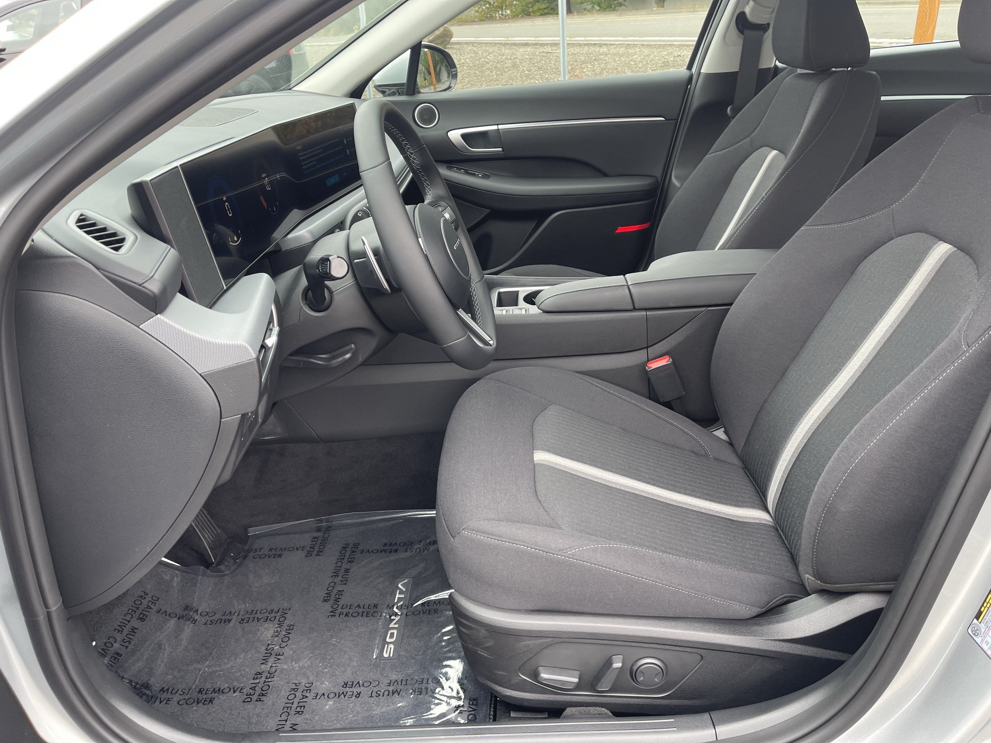 Certified 2026 Hyundai Sonata SEL AWD/4WD image 11