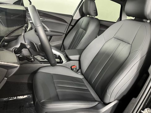 Used 2025 Audi Q5 Premium Plus w/ Premium Plus image 12