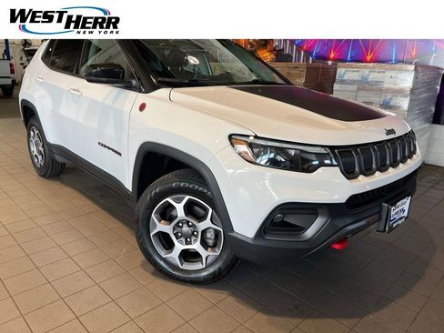 Used 2022 Jeep Compass Trailhawk w/ Trailhawk Elite Group image 1
