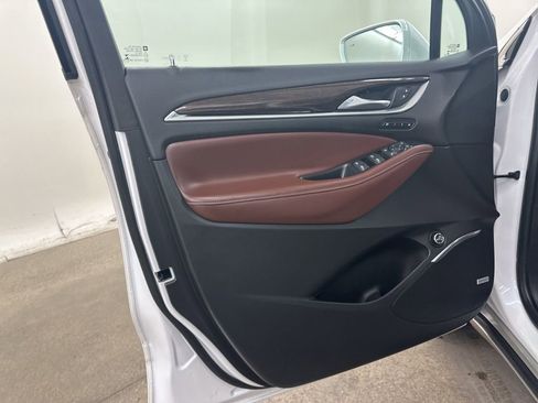 Used 2018 Buick Enclave Avenir w/ Avenir Technology Package image 32