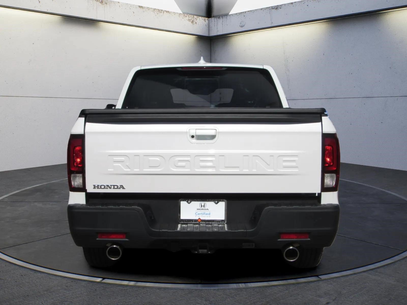 Certified 2025 Honda Ridgeline RTL image 7