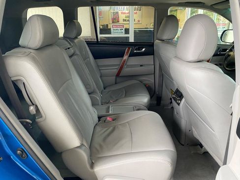 Used 2008 Toyota Highlander Limited AWD/4WD image 30