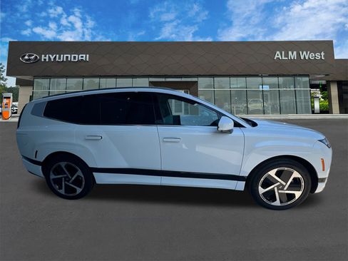 New 2026 Hyundai Ioniq 9 Calligraphy image 4