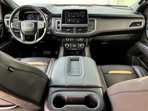 Used 2024 GMC Yukon AT4 w/ Technology Package image 25