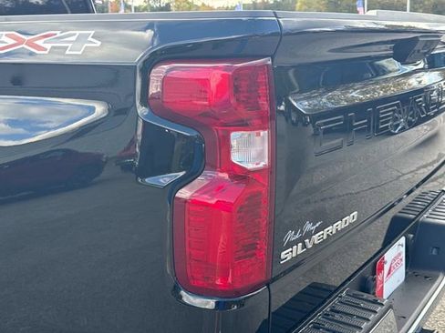 New 2026 Chevrolet Silverado 1500 W/T w/ WT Value Package AWD/4WD image 12