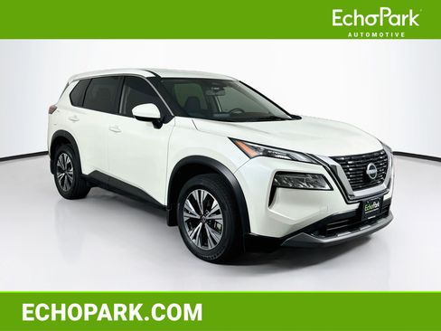 Used 2023 Nissan Rogue SV FWD image 1