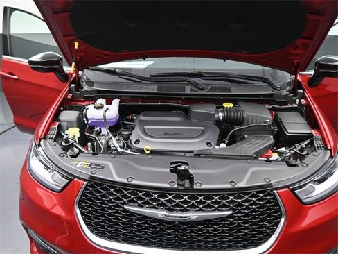 New 2026 Chrysler Pacifica Select image 33