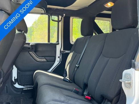 Used 2017 Jeep Wrangler Unlimited Sport w/ Quick Order Package 24S AWD/4WD image 4