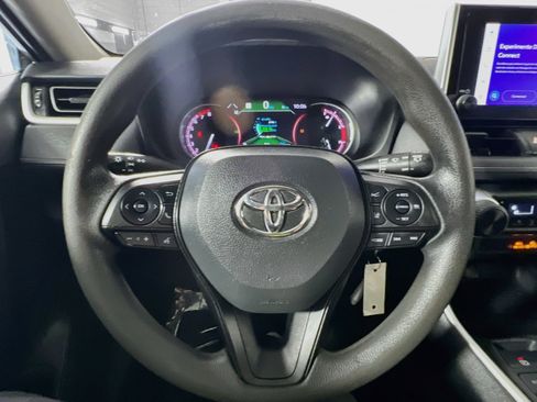 Used 2023 Toyota RAV4 LE FWD image 18