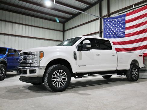Used 2017 Ford F350 Lariat w/ Lariat Ultimate Package image 1
