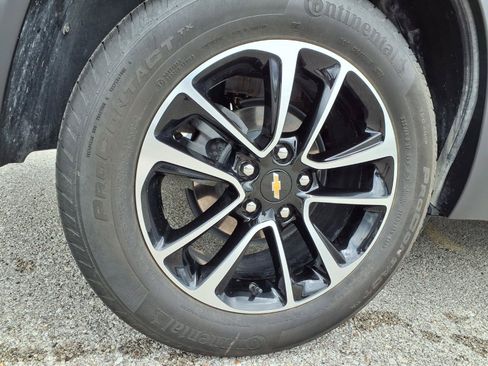 Used 2025 Chevrolet TrailBlazer LT w/ Driver Confidence Package FWD image 34