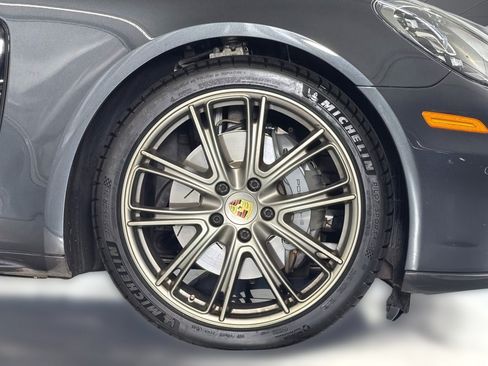 Used 2020 Porsche Panamera 4S AWD/4WD image 12