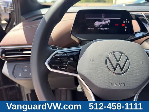 Used 2023 Volkswagen ID.4 Pro RWD image 17