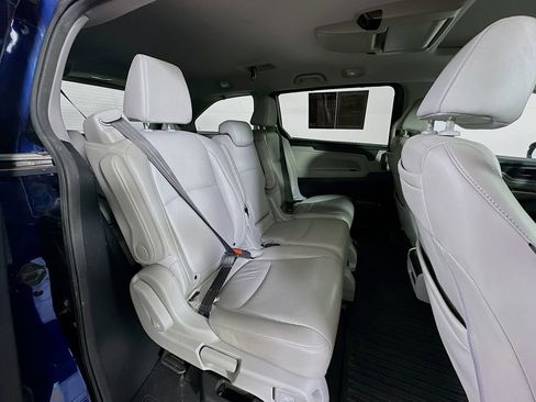 Used 2019 Honda Odyssey EX-L image 11