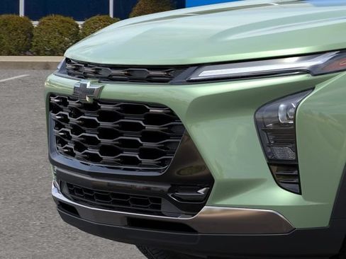 New 2026 Chevrolet Trax ACTIV w/ Sunroof Package FWD image 13