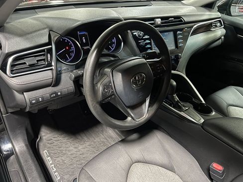 Certified 2018 Toyota Camry LE image 14