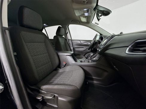 Used 2024 Chevrolet Equinox LT image 28