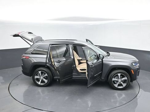 New 2026 Jeep Grand Cherokee Limited RWD image 57