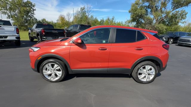 Used 2024 Buick Encore GX Preferred w/ Comfort Package AWD/4WD image 5