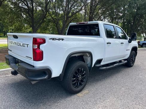 Used 2025 Chevrolet Silverado 2500 Custom w/ Custom Value Package AWD/4WD image 6
