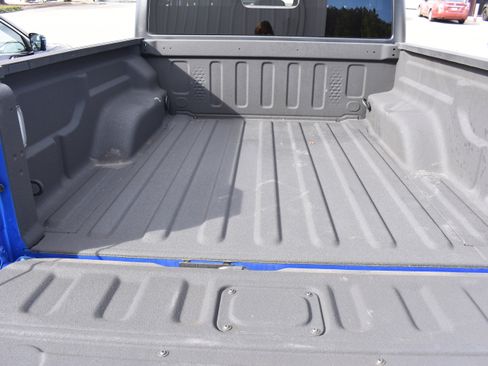 Used 2024 Jeep Gladiator Sport image 33