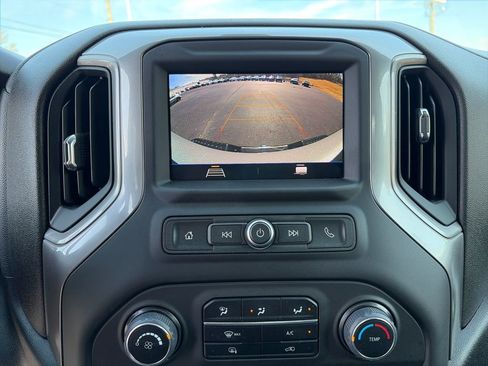 Used 2023 Chevrolet Silverado 2500 Custom w/ Gooseneck/5TH Wheel Package image 18