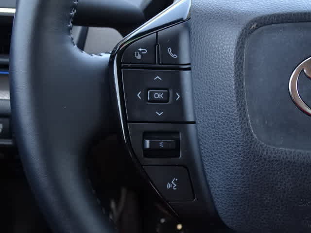 Certified 2023 Toyota Prius Limited FWD image 37