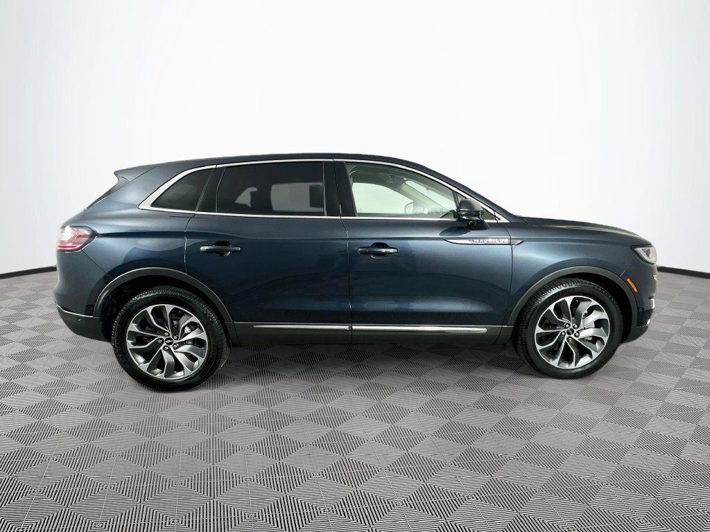 Used 2023 Lincoln Nautilus Reserve w/ Equipment Group 201A AWD/4WD image 12