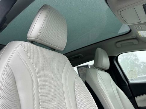 Used 2022 Ford Mustang Mach-E Premium image 15