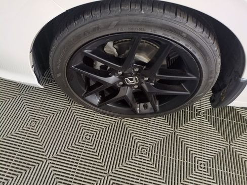 Certified 2025 Honda Civic Sport image 29